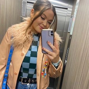 Meet your Posher, Sherry